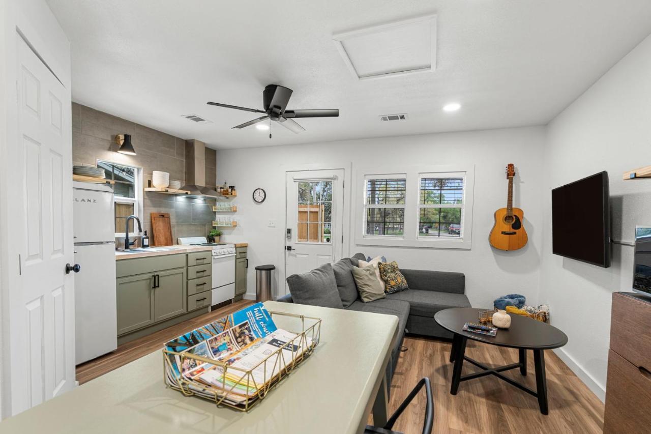 New! The Yellow Door- Downtown Wimberley W/ River Access Екстериор снимка