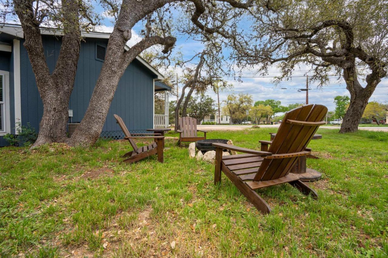 New! The Yellow Door- Downtown Wimberley W/ River Access Екстериор снимка
